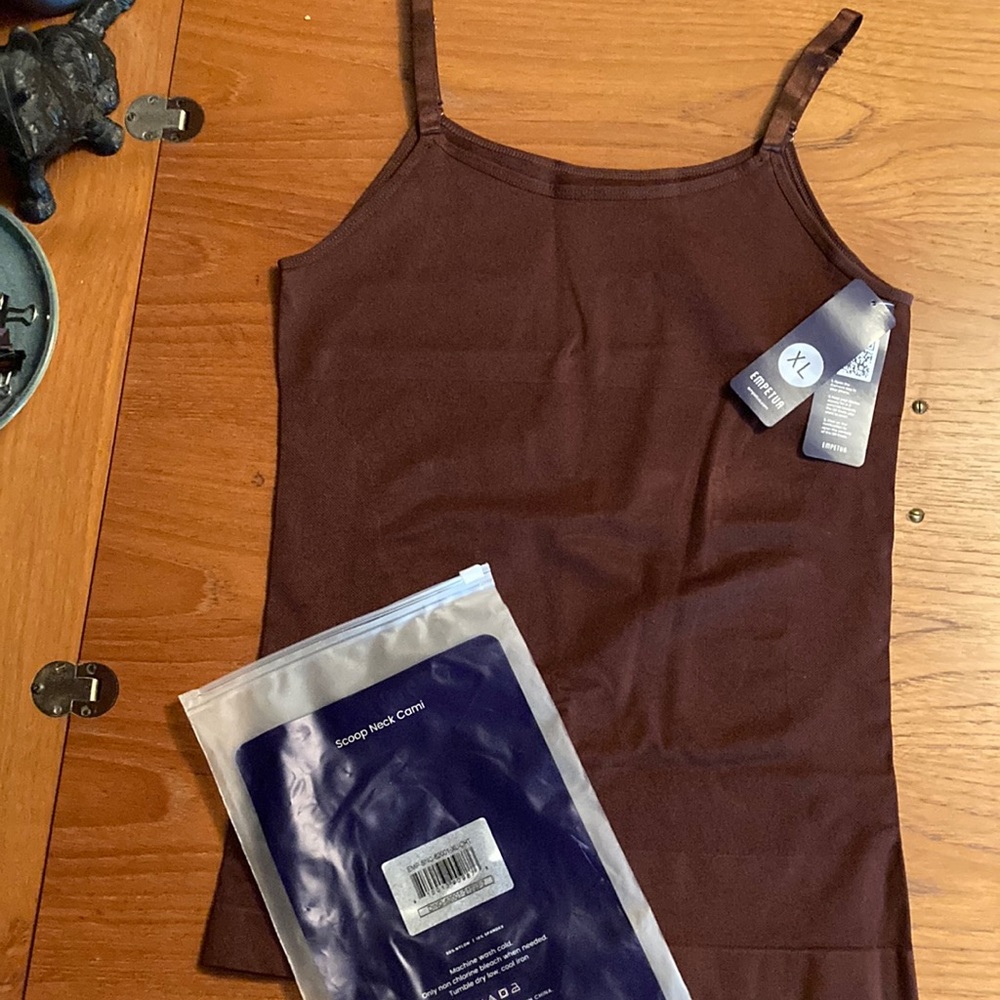 Shapermint scoop neck Cami NWT